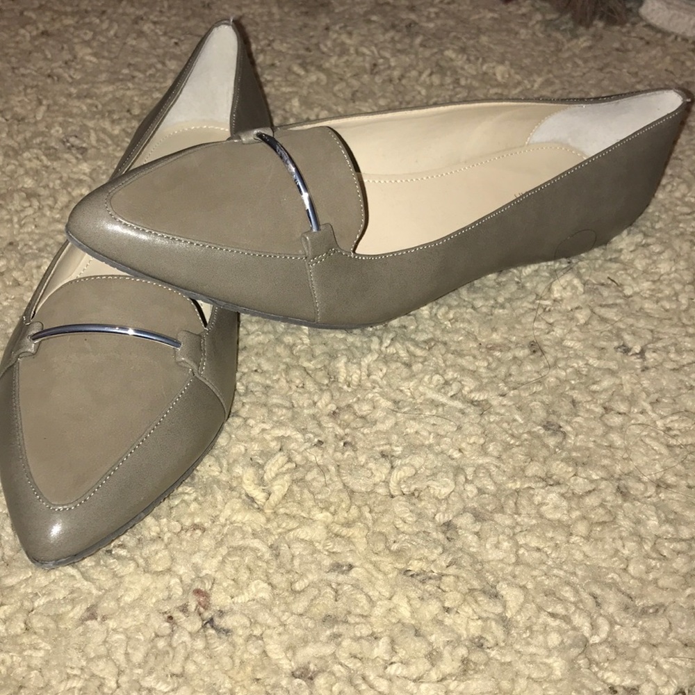 Calvin Klein Branna pointy flats